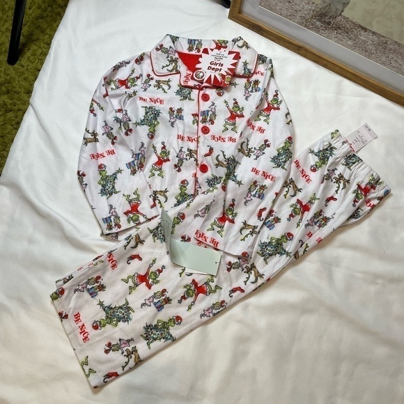 The Grinch Other - NWT The Grinch size 4T pajama set
